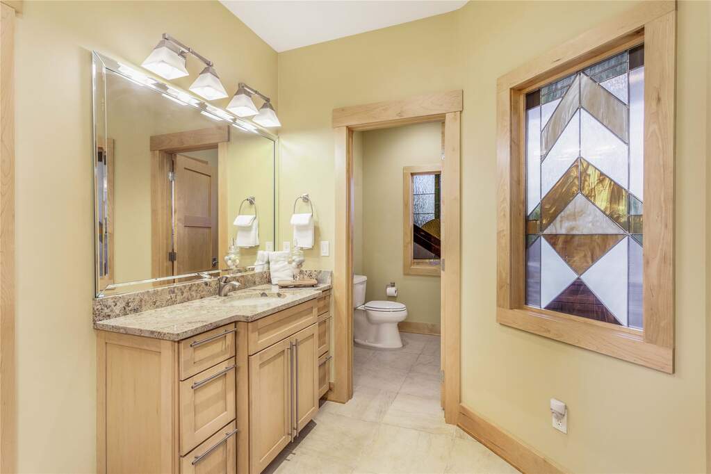 4 Bedroom Single Family Home/House's Image 36