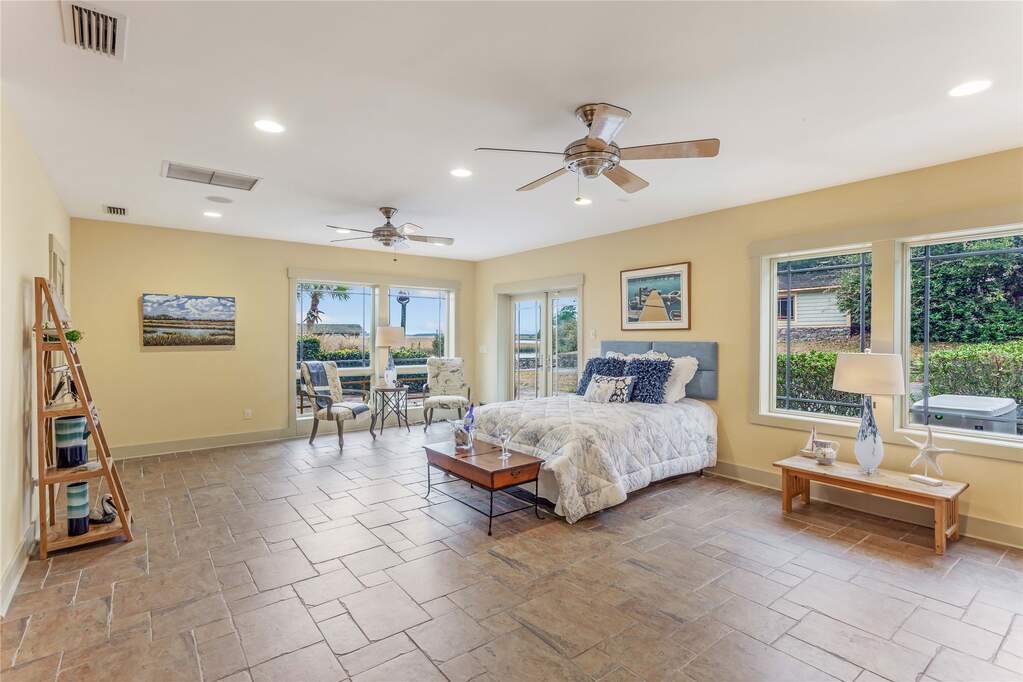 4 Bedroom Single Family Home/House's Image 44