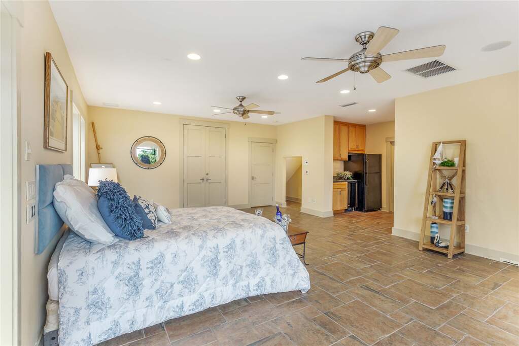 4 Bedroom Single Family Home/House's Image 46