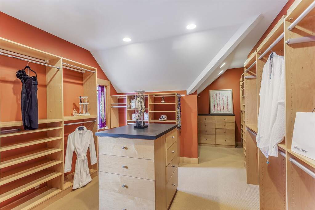 4 Bedroom Single Family Home/House's Image 82