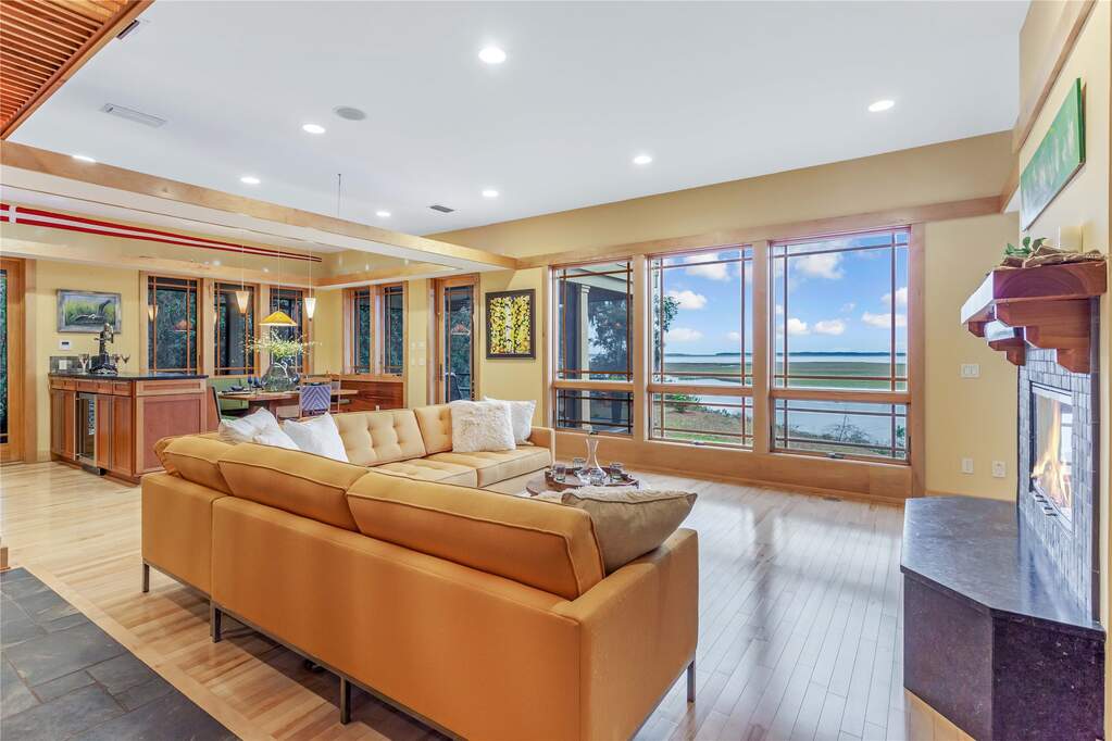4 Bedroom Single Family Home/House's Image 84