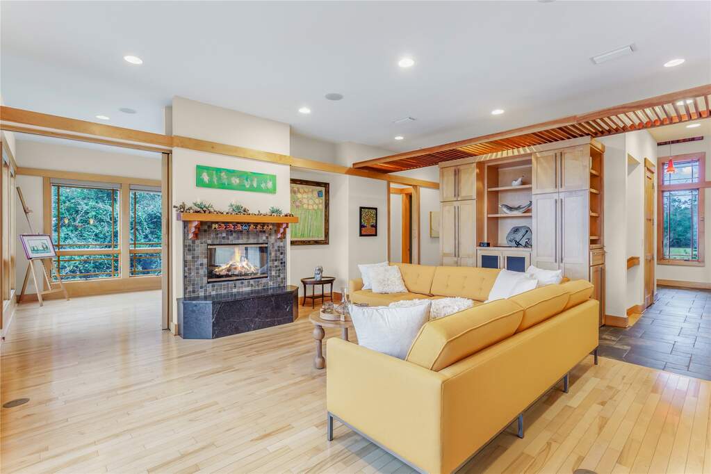 4 Bedroom Single Family Home/House's Image 89