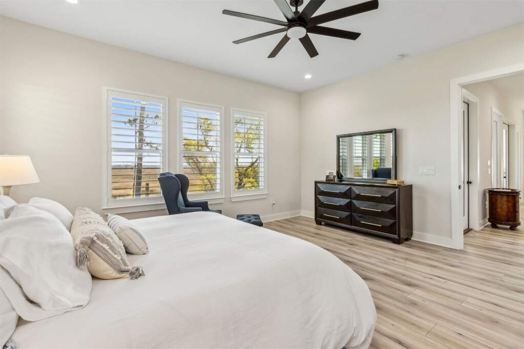3 Bedroom Single Family Home/House's Image 33