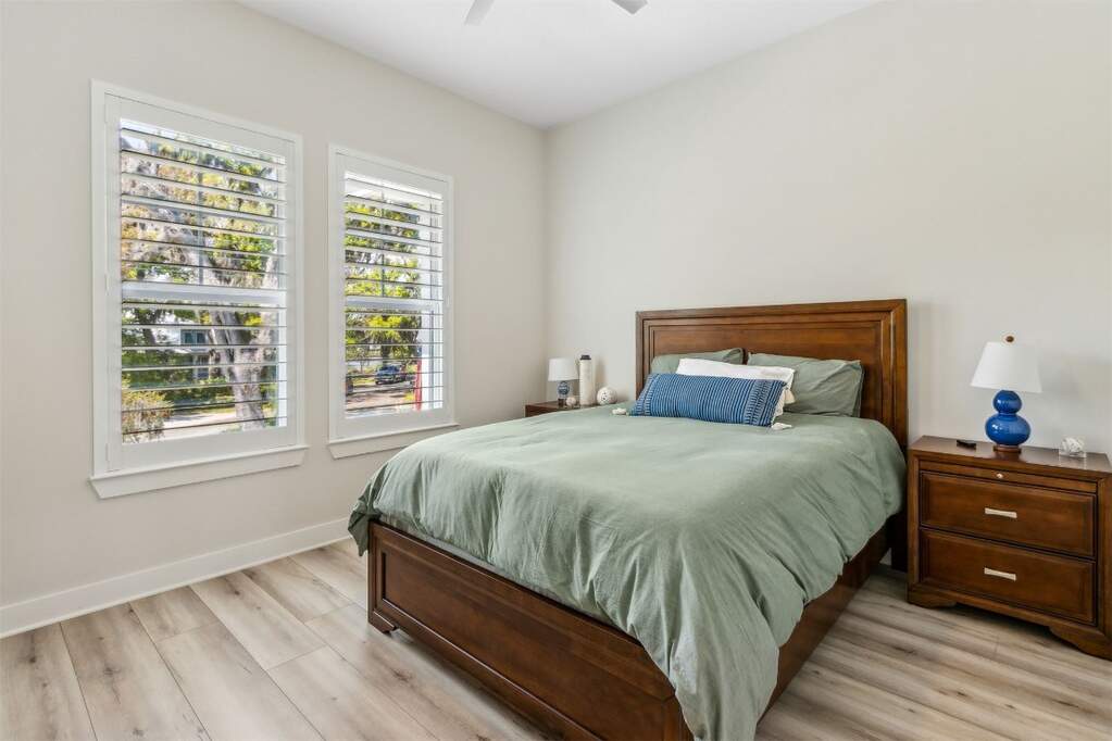 3 Bedroom Single Family Home/House's Image 42
