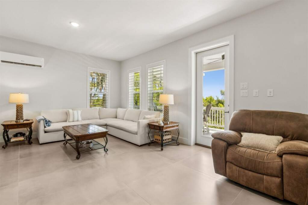 3 Bedroom Single Family Home/House's Image 52