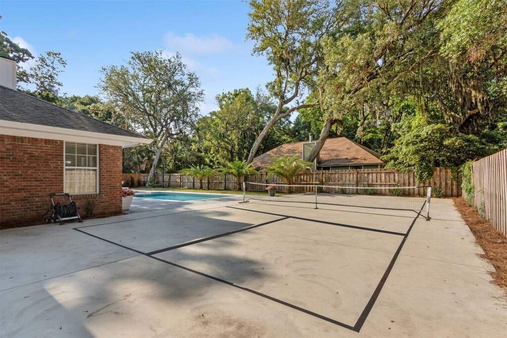 3 Bedroom Single Family Home/House's Image 38