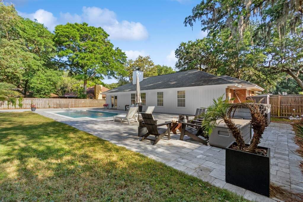 3 Bedroom Single Family Home/House's Image 41