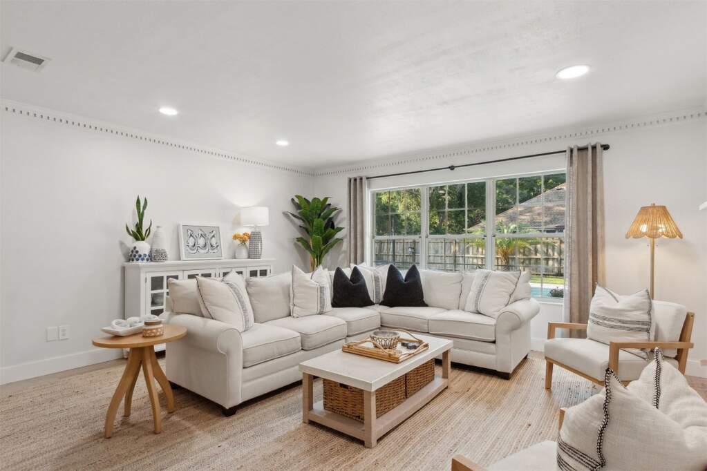 3 Bedroom Single Family Home/House's Image 4