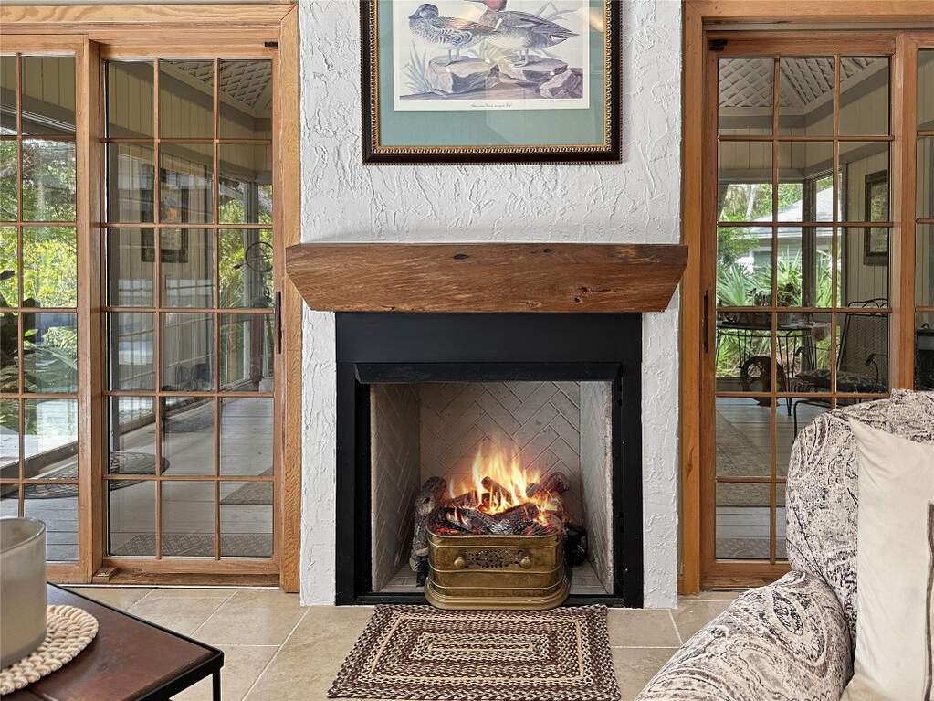 5 Bedroom Single Family Home/House's Image 7