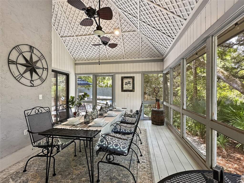 5 Bedroom Single Family Home/House's Image 10