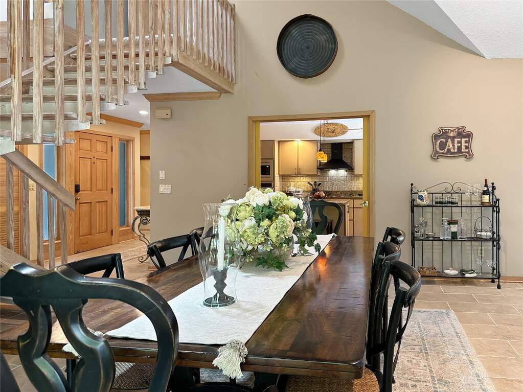 5 Bedroom Single Family Home/House's Image 15