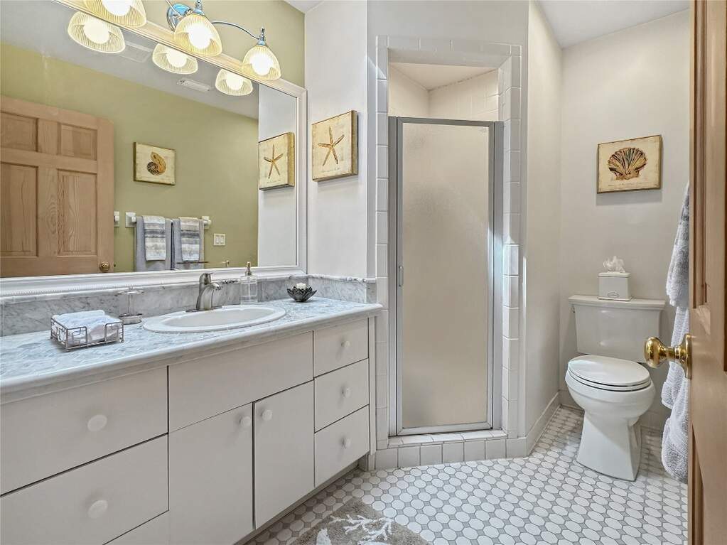 5 Bedroom Single Family Home/House's Image 29