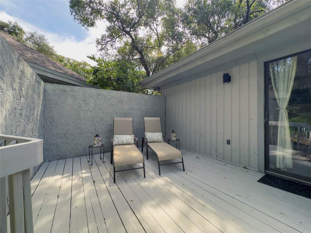 5 Bedroom Single Family Home/House's Image 33