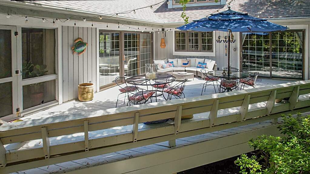 5 Bedroom Single Family Home/House's Image 44