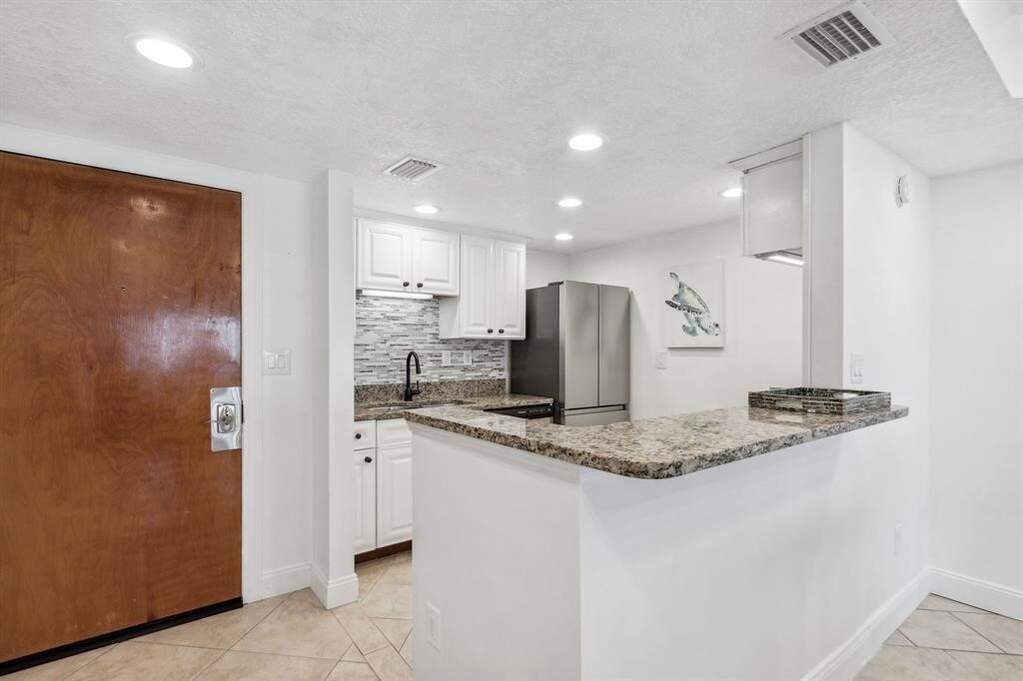 1 Bedroom Apartment/Flat's Image 8