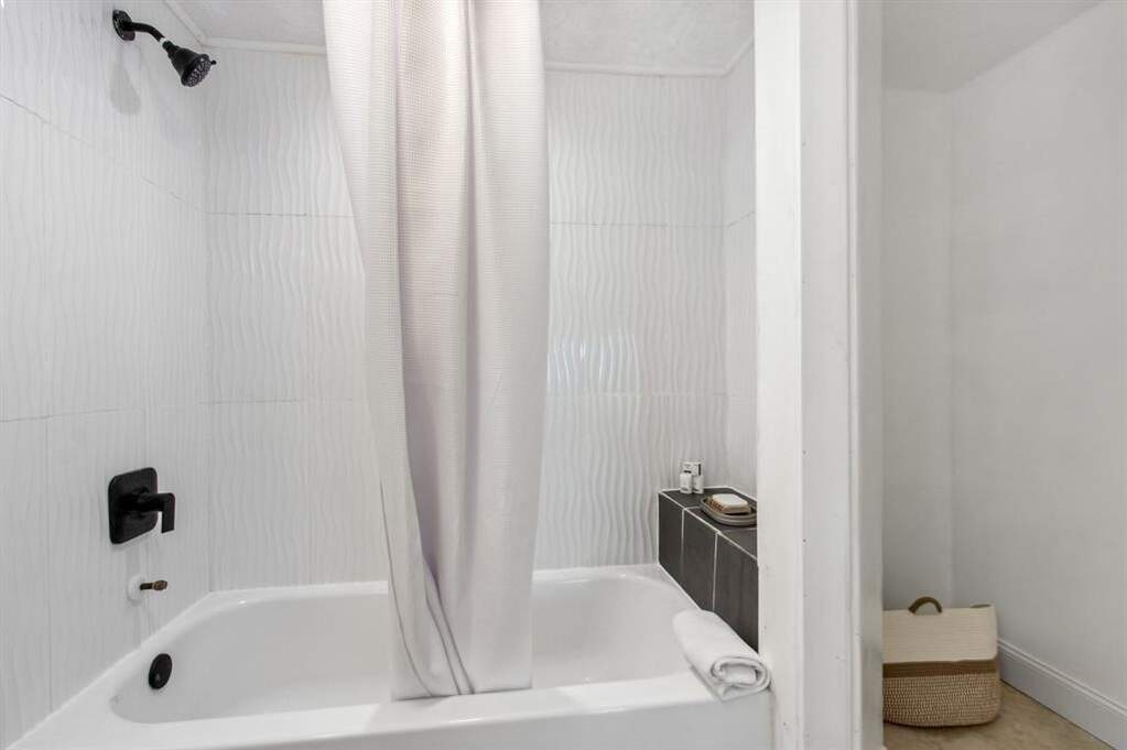 1 Bedroom Apartment/Flat's Image 18