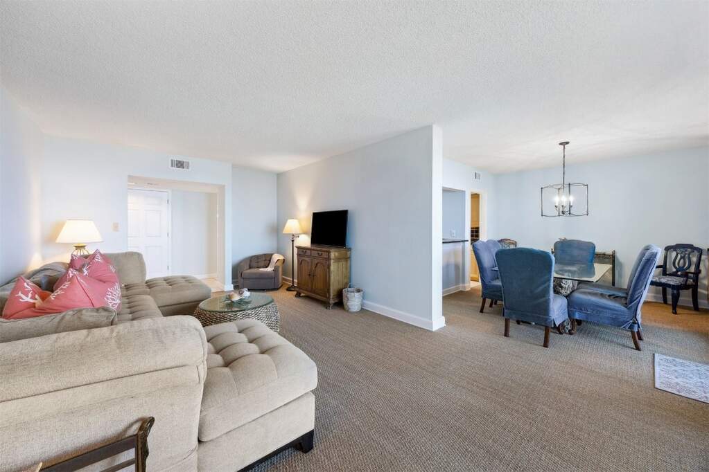 2 Bedroom Apartment/Flat's Image 8