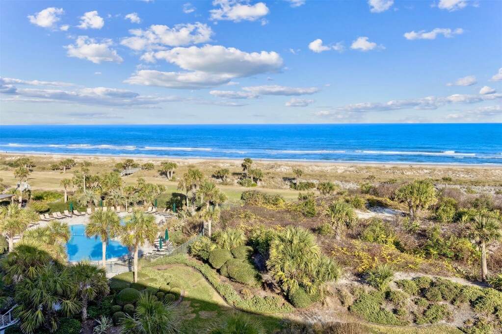 Direct Ocean Views