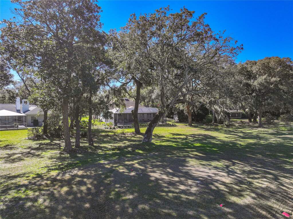 3 Bedroom Single Family Home/House's Image 38