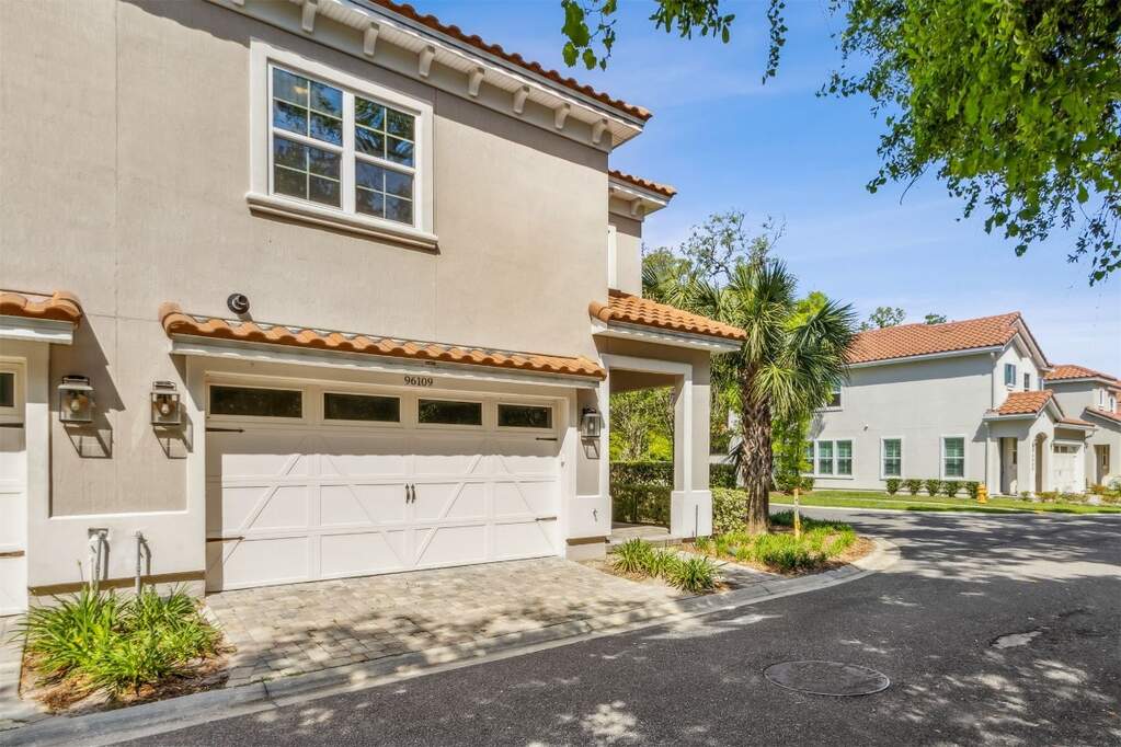 3 Bedroom Villa/Townhouse's Image 36