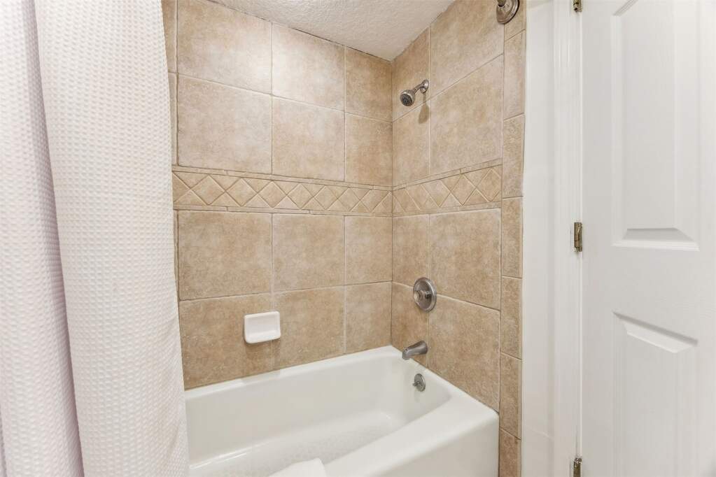 3 Bedroom Apartment/Flat's Image 37