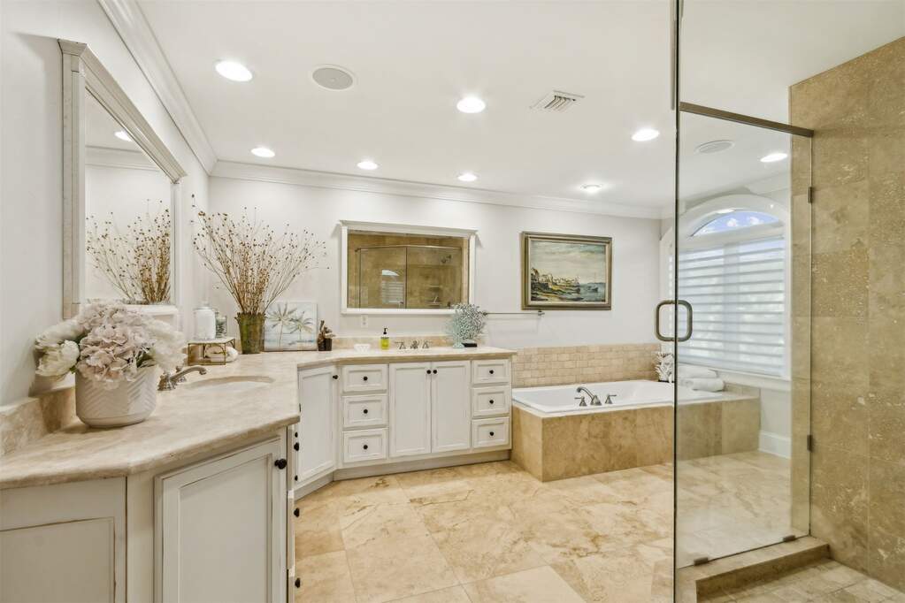 3 Bedroom Apartment/Flat's Image 15