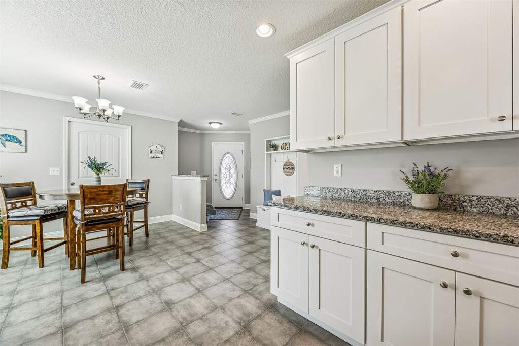 3 Bedroom Single Family Home/House's Image 7