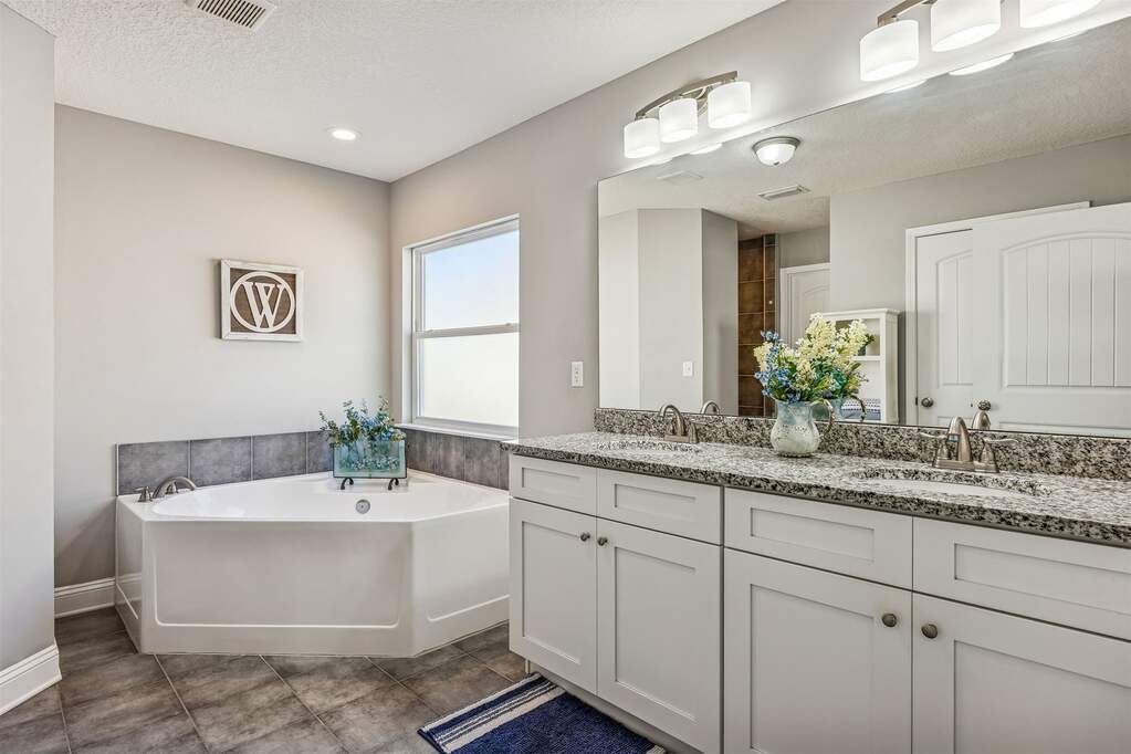 3 Bedroom Single Family Home/House's Image 10