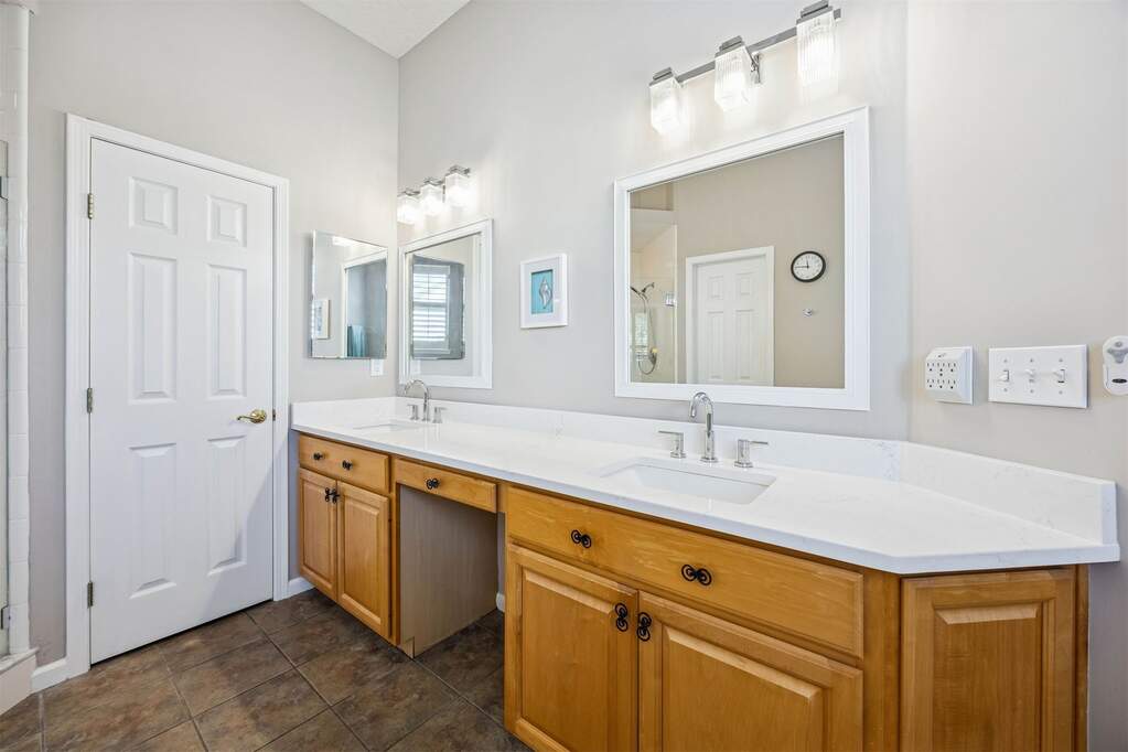 3 Bedroom Single Family Home/House's Image 38