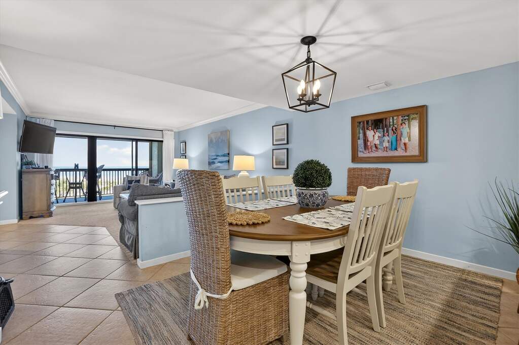 2 Bedroom Apartment/Flat's Image 3