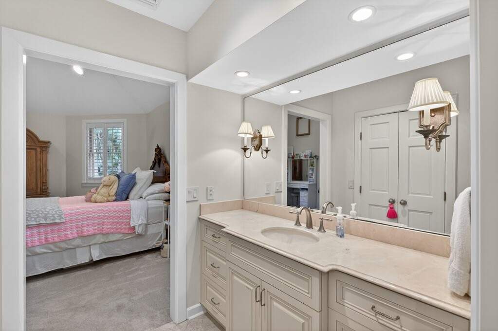 3 Bedroom Single Family Home/House's Image 29