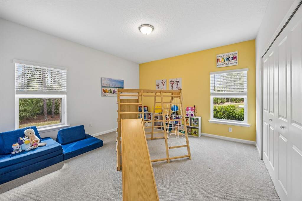 5 Bedroom Single Family Home/House's Image 23