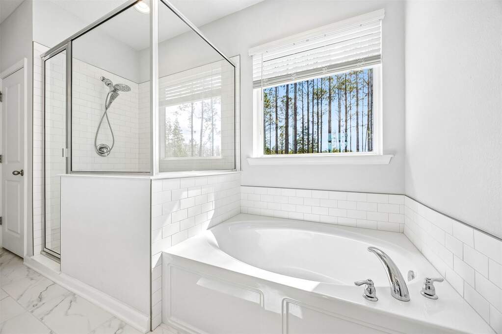 5 Bedroom Single Family Home/House's Image 28