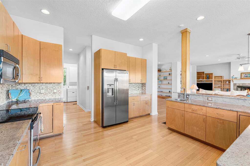 4 Bedroom Single Family Home/House's Image 15