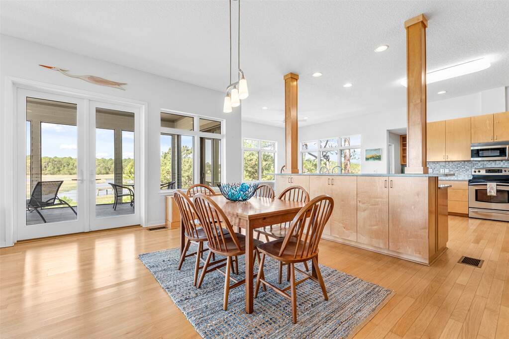 4 Bedroom Single Family Home/House's Image 18