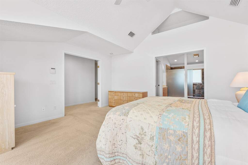 4 Bedroom Single Family Home/House's Image 24