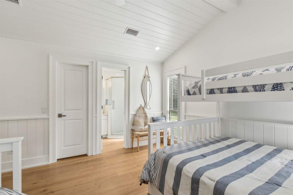 2 Bedroom Single Family Home/House's Image 19