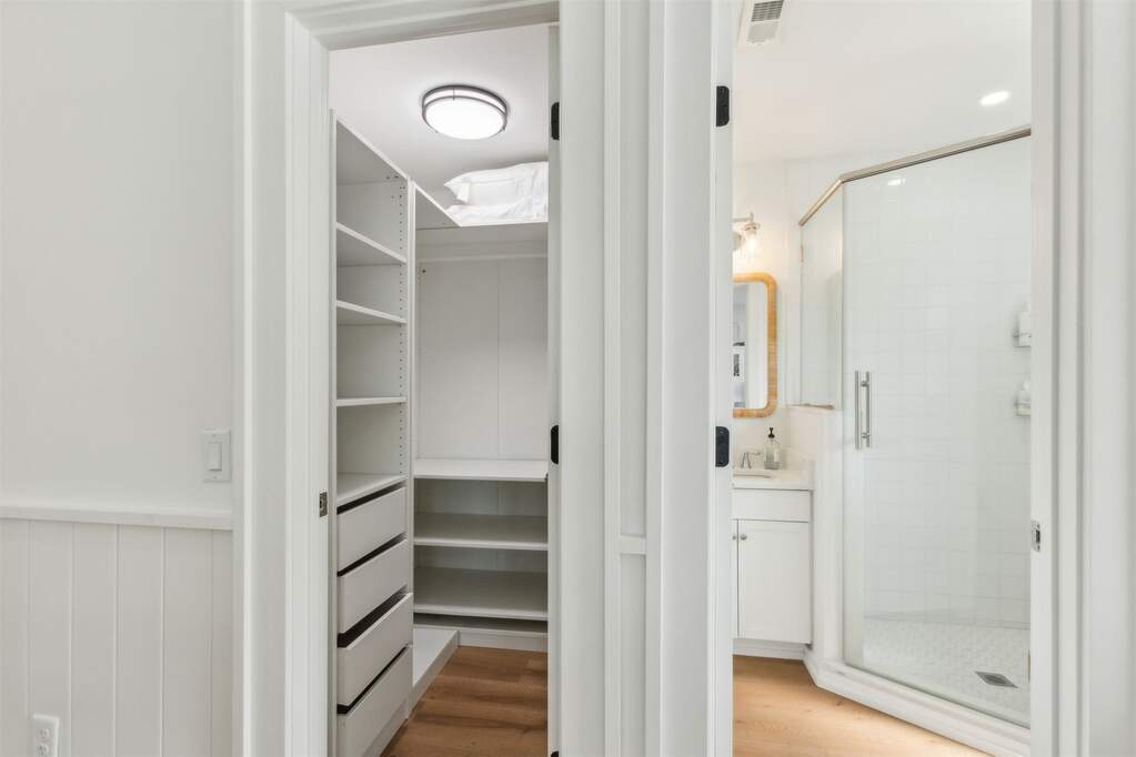 2 Bedroom Single Family Home/House's Image 20