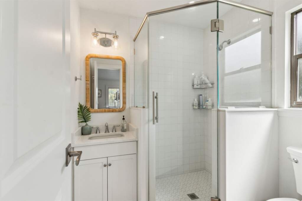 2 Bedroom Single Family Home/House's Image 21