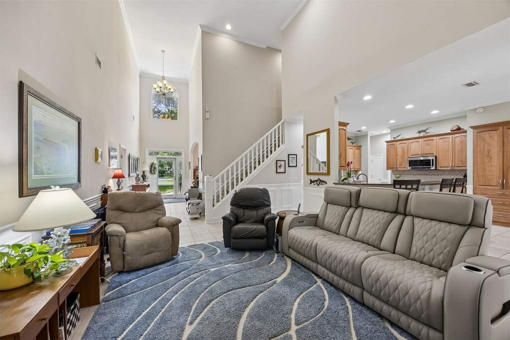 4 Bedroom Single Family Home/House's Image 18