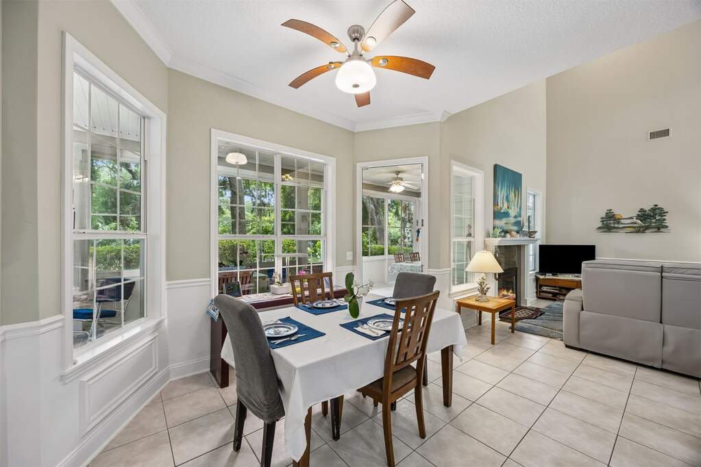 4 Bedroom Single Family Home/House's Image 22