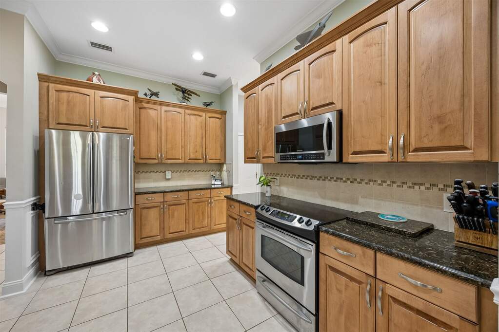 4 Bedroom Single Family Home/House's Image 24