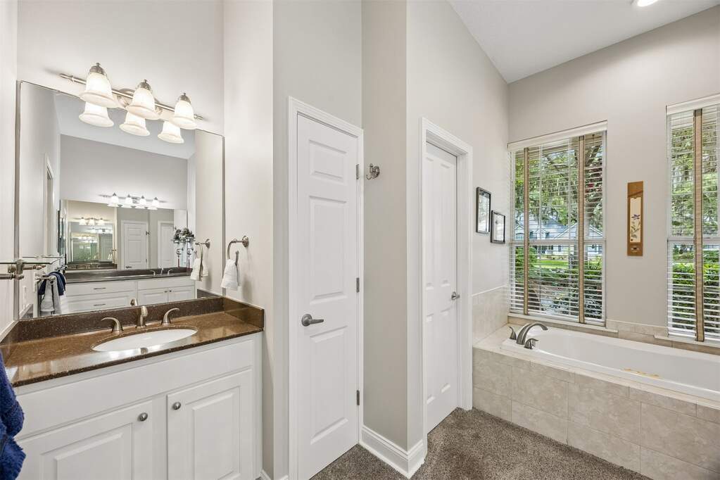 4 Bedroom Single Family Home/House's Image 31