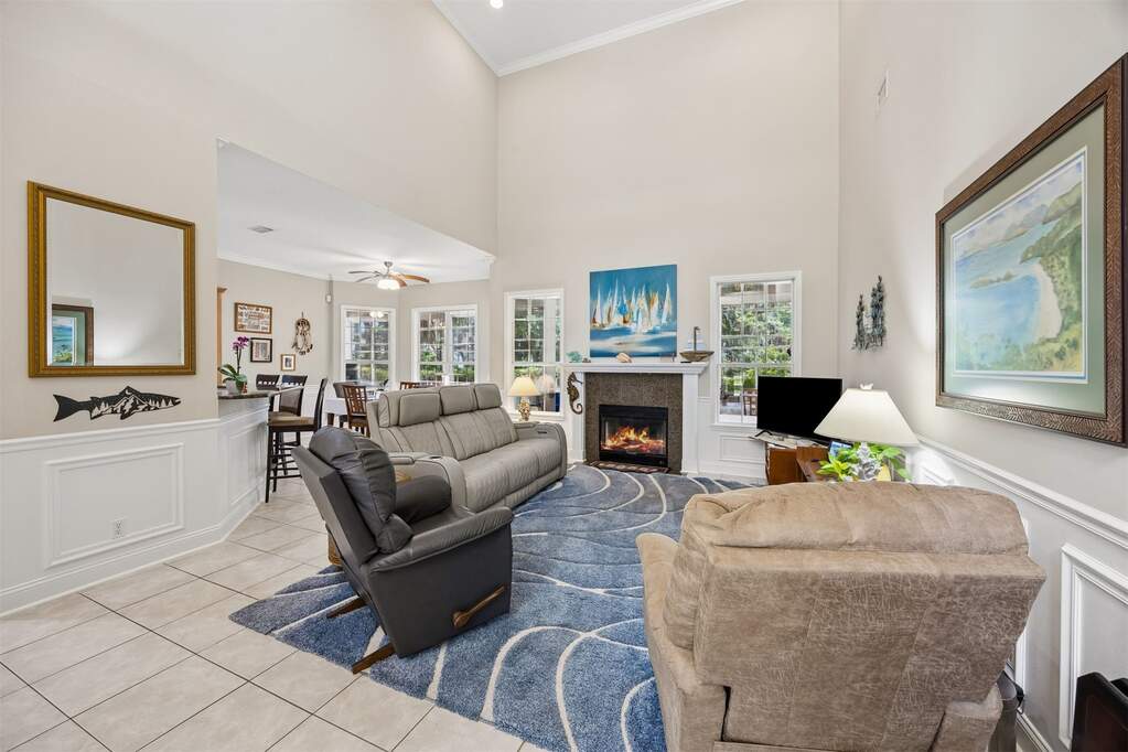 4 Bedroom Single Family Home/House's Image 4