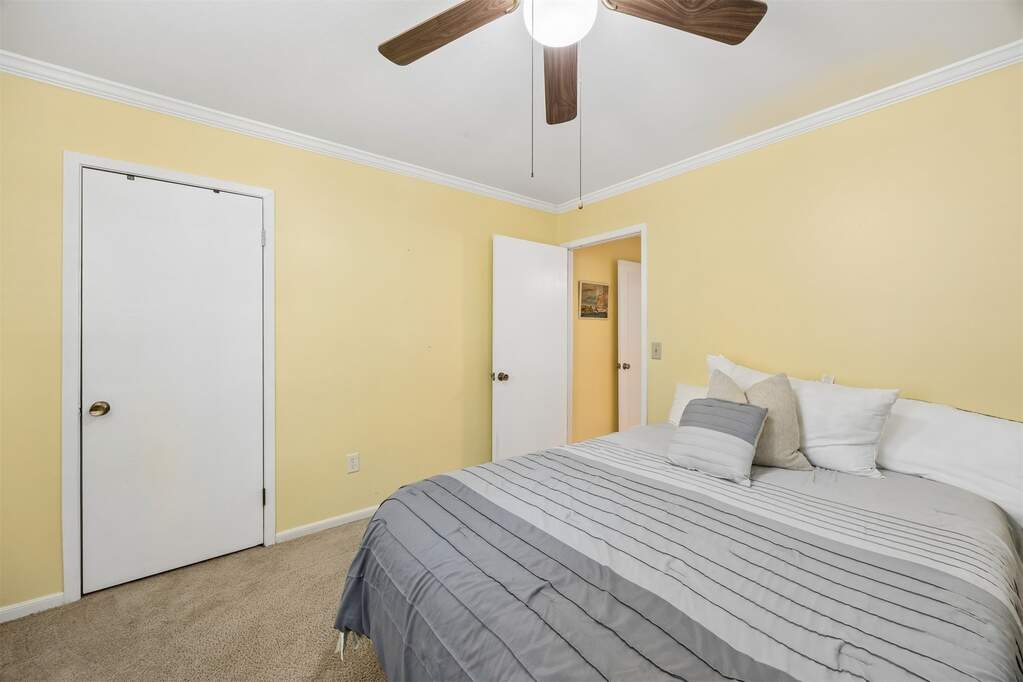 3 Bedroom Single Family Home/House's Image 27