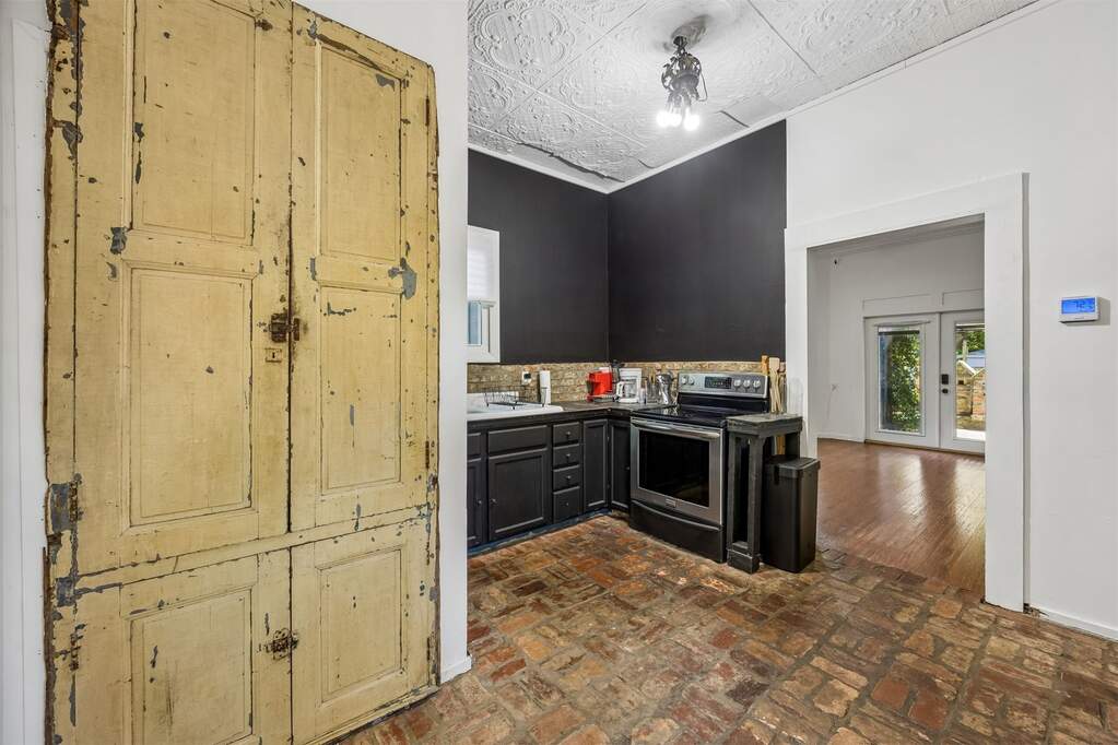 1 Bedroom Single Family Home/House's Image 23