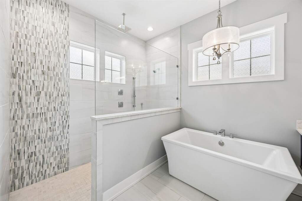 4 Bedroom Single Family Home/House's Image 40
