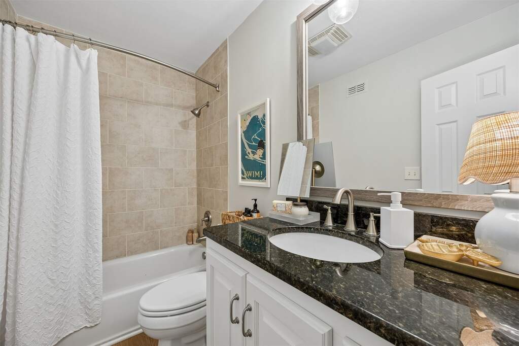 3 Bedroom Villa/Townhouse's Image 19