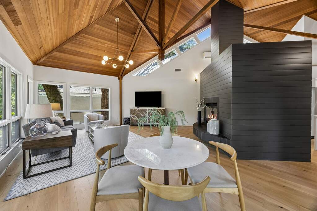 3 Bedroom Single Family Home/House's Image 16