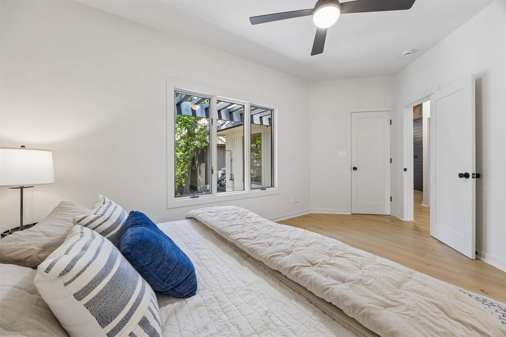 3 Bedroom Single Family Home/House's Image 41